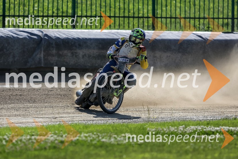 Žagar v Ljubljani s tretjim maksimumom, prve stopničke Škorje