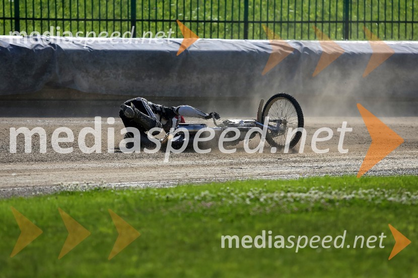 Žagar v Ljubljani s tretjim maksimumom, prve stopničke Škorje