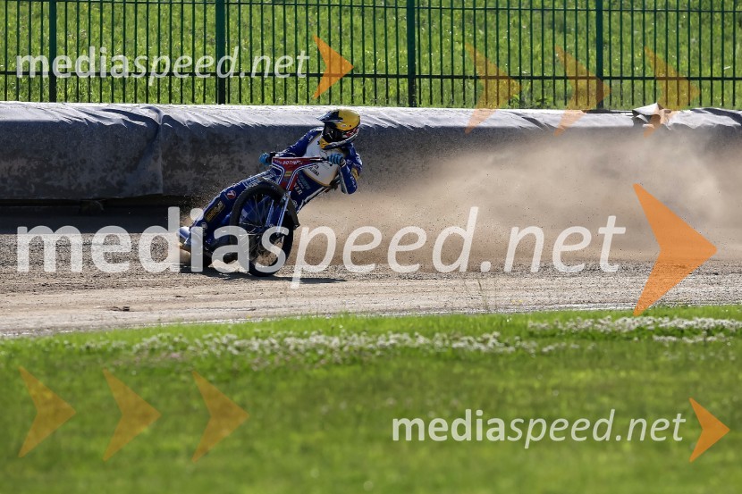 Žagar v Ljubljani s tretjim maksimumom, prve stopničke Škorje