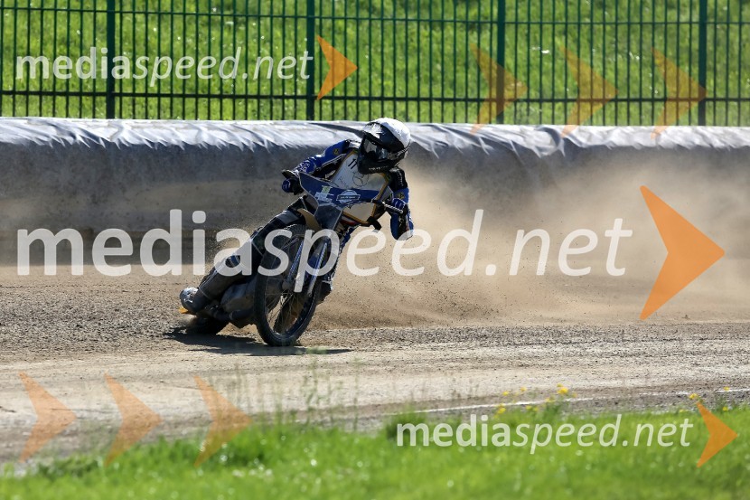 Žagar v Ljubljani s tretjim maksimumom, prve stopničke Škorje