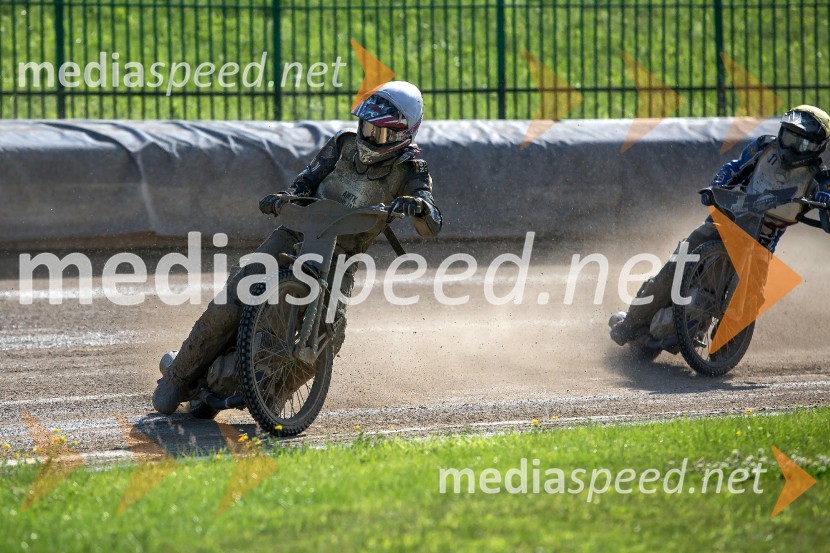 Žagar v Ljubljani s tretjim maksimumom, prve stopničke Škorje