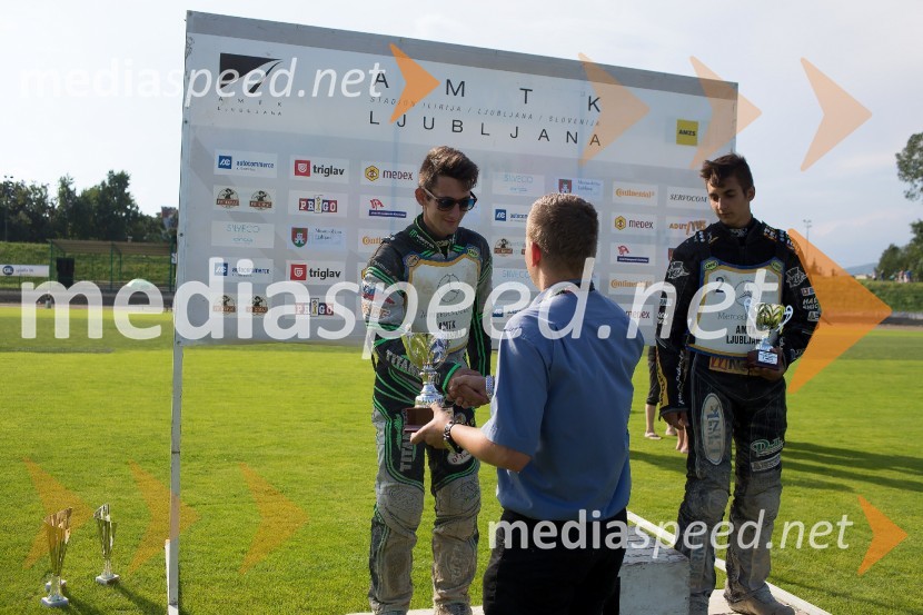  Žiga Kovačič, speedwayist;  Jaka Kovačič, speedwayist, KST BrežiceŽagar v Ljubljani s tretjim maksimumom, prve stopničke Škorje
