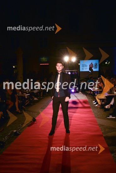 Summer I can see you, fashion show