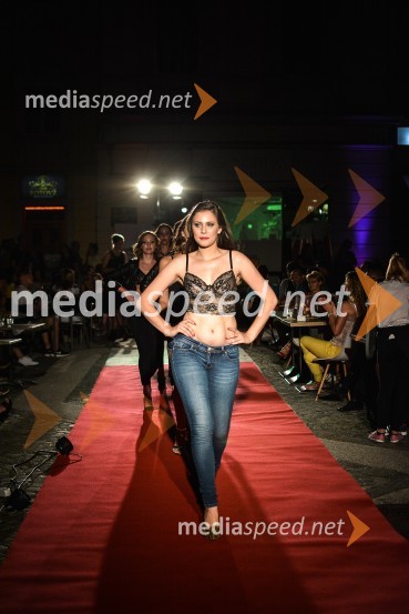 Summer I can see you, fashion show