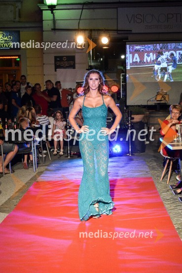 Summer I can see you, fashion show