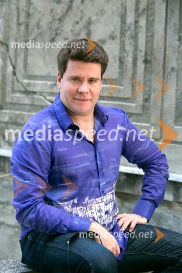  Denis Macujev, pianistFestival Ljubljana 2016: novinarska konferenca z Denisom Macujevim in Joséjem Curo