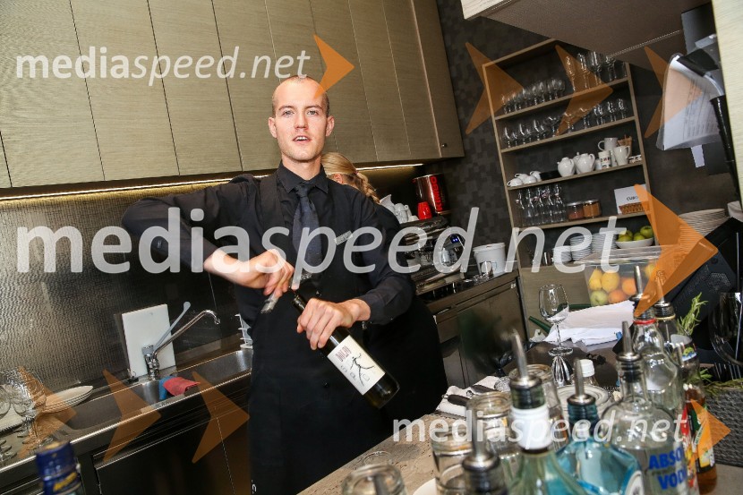 5. obletnica hotela Cubo