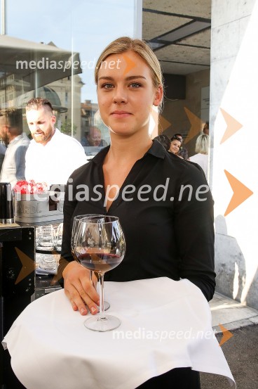 5. obletnica hotela Cubo