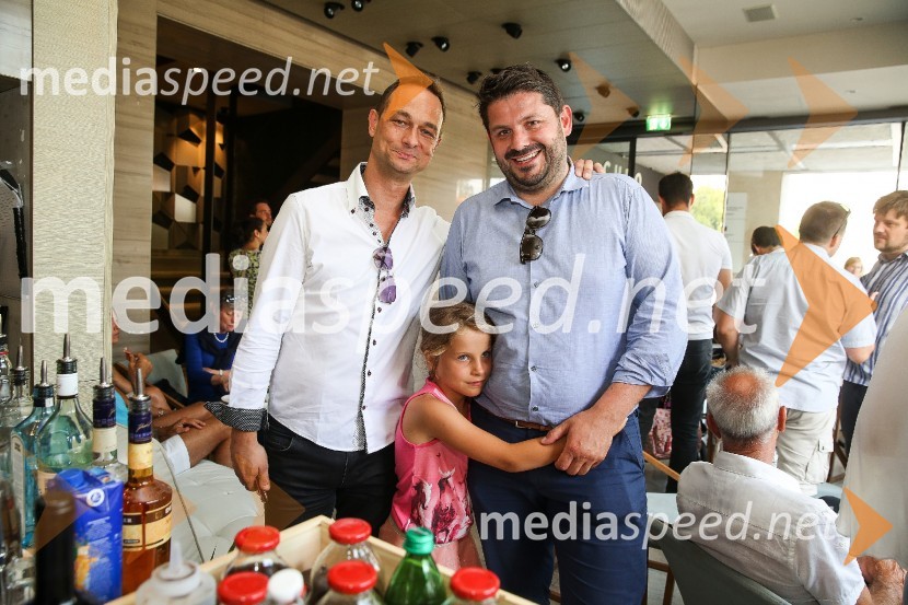  Sandi Kovačević, Hotel Cubo;  Jure Jezeršek, Hiša kulinarike Jezeršek5. obletnica hotela Cubo