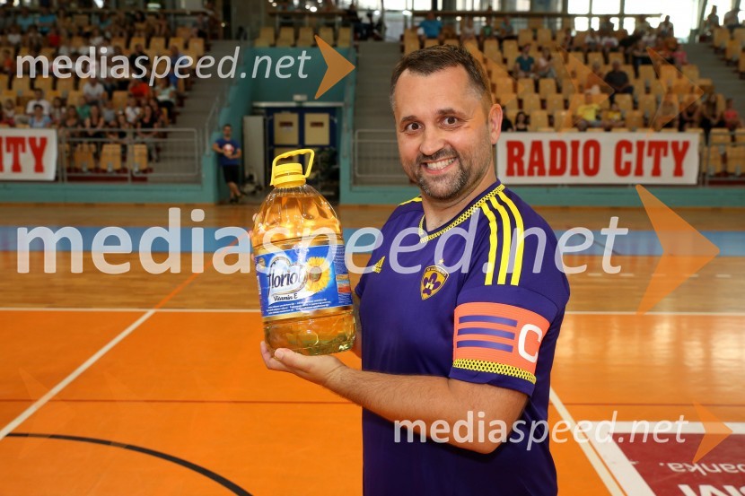  Dejan Vedlin, moderator, Reporter Milan, Radio CityŠ'te miške vs. Pohano United, nogometni dvoboj Radia City