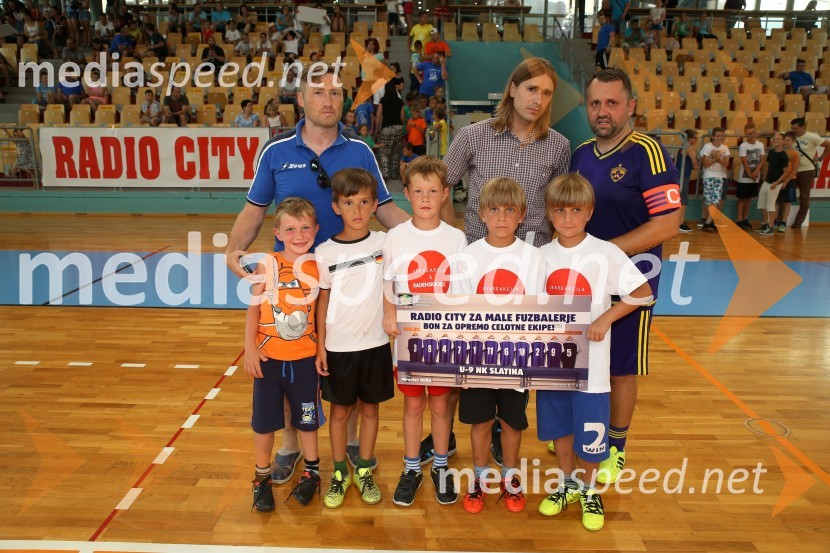  ... ;  ... ;  ... ;  ... ;  ... ;  ... ;  ... ;  Dejan Vedlin, moderator, Reporter Milan, Radio CityŠ'te miške vs. Pohano United, nogometni dvoboj Radia City