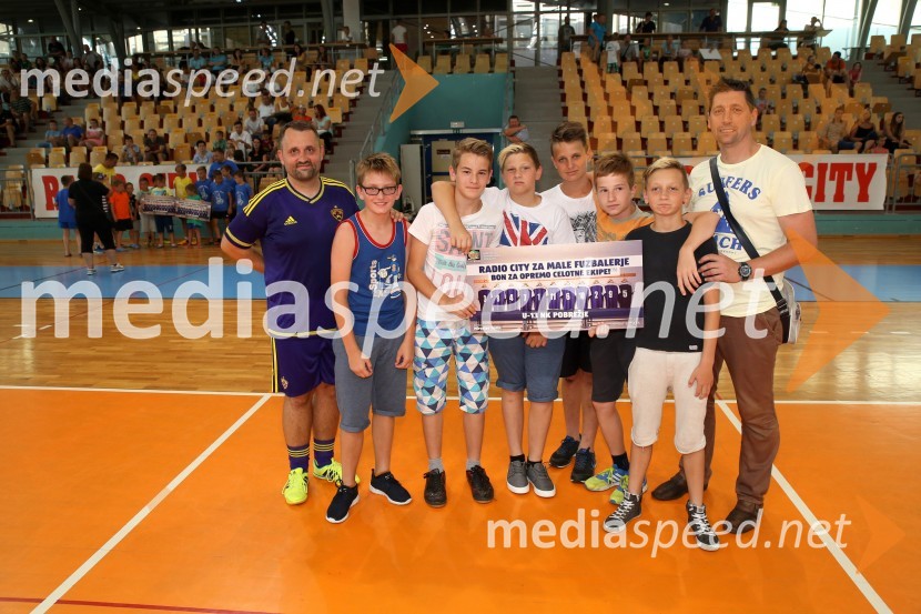  Dejan Vedlin, moderator, Reporter Milan, Radio City;  ... ;  ... ;  ... ;  ... ;  ... ;  ... ;  ... Š'te miške vs. Pohano United, nogometni dvoboj Radia City