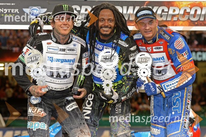  Tai  Woffinden, speedwayist (Velika Britanija);  Antonio Lindbaeck, speedwayist (Švedska);  Bartosz Zmarzlik, speedwayist (Poljska)Žagar za las ob polfinale v Cardiffu