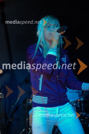 Kristina Zadnikar, pevka skupine LeeloojamaisMTV Fusion party