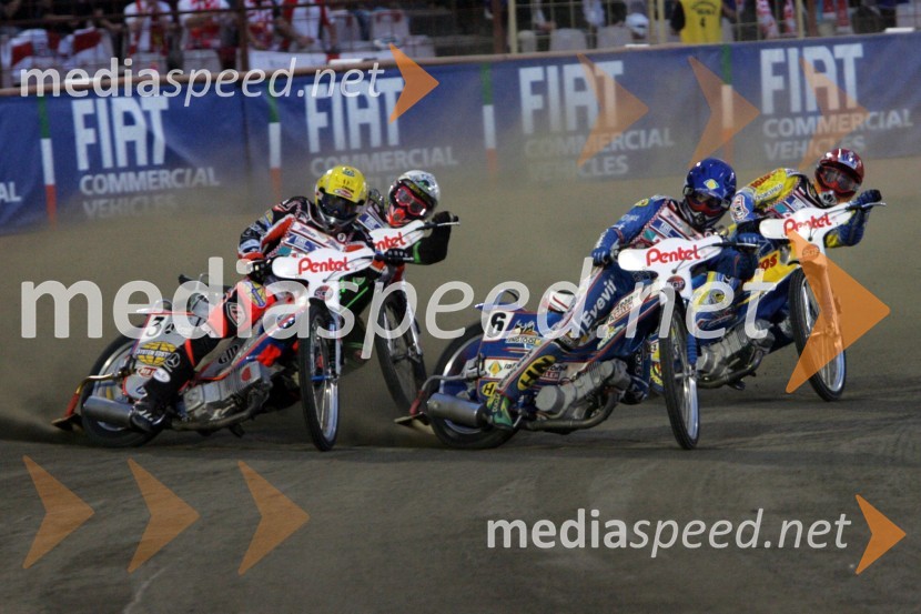 Greg Hancock, ZDA in Tomasz Gollob, Poljska (oba v ospredju)SPEEDWAY, Speedway Grand Prix - VN Poljske 2005 dirka