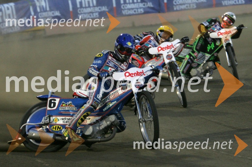 Tomasz Gollob, Poljska (v ospredju)SPEEDWAY, Speedway Grand Prix - VN Poljske 2005 dirka