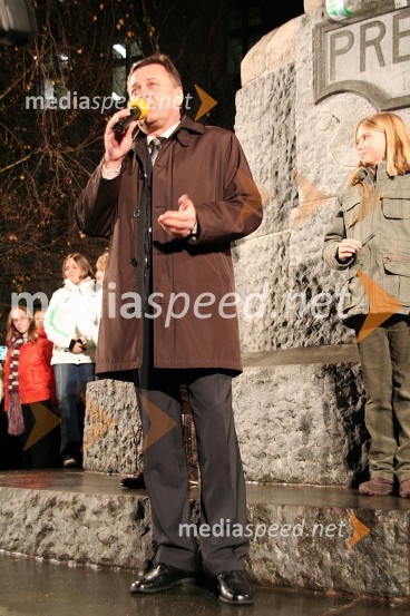 Zoran Jankovič, župan LjubljanePrireditev Ljudje prižgimo luč