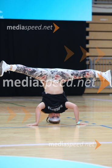 CAPRISTARS, Hvastja - Sabec