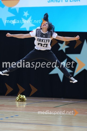 NUGGETS, Sandy and Lisa