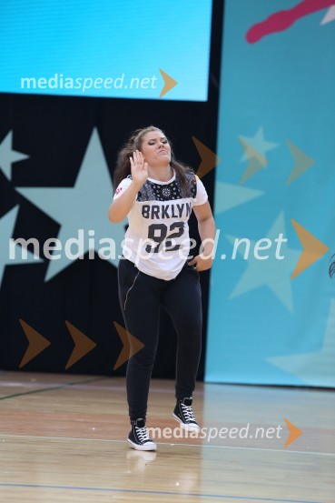 NUGGETS, Sandy and Lisa