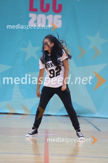 NUGGETS, Sandy and Lisa