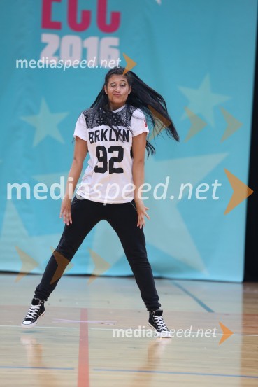 NUGGETS, Sandy and Lisa