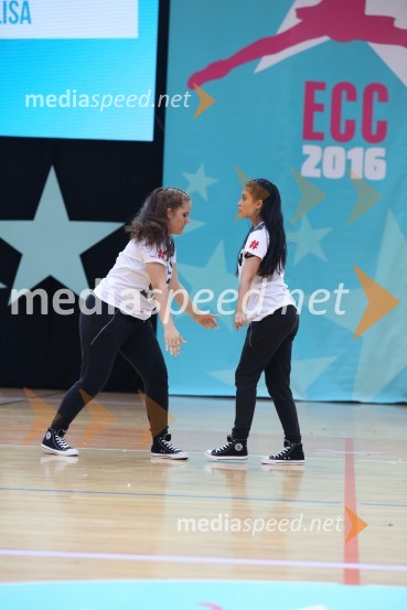 NUGGETS, Sandy and Lisa