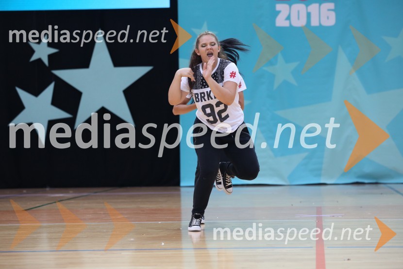 NUGGETS, Sandy and Lisa