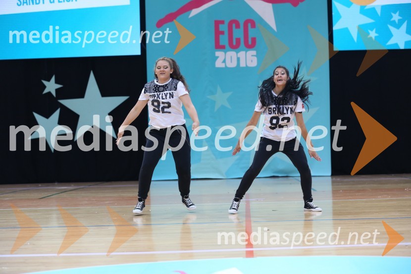 NUGGETS, Sandy and Lisa