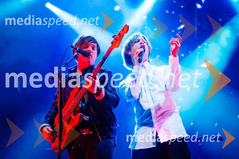  Carl-Johan Fogelklou, skupina Mando Diao;  Bjorn  Dixgård, pevec, skupina Mando DiaoLaško Pivo in cvetje 2016, petek