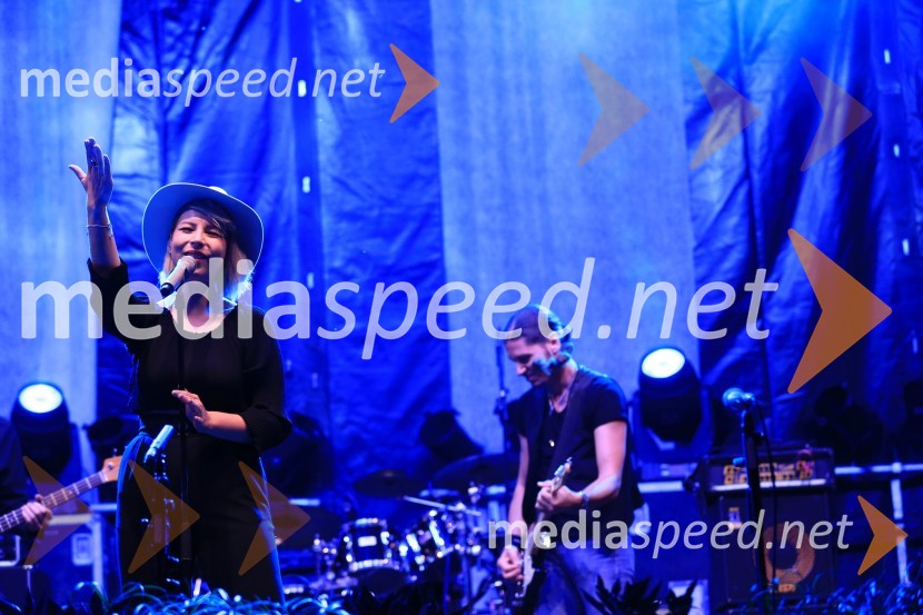  Manuela Brečko - Manuella, pevka, ManuEllaLaško Pivo in cvetje 2016, petek