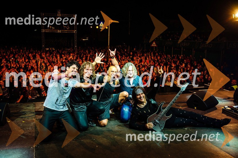  Sašo  Gačnik-Svarogov, glasbenik, skupina Šank Rock;  Cveto Polak, skupina Šank Rock;  Roman Ratej, bobnar, skupina Šank Rock;  Matjaž Jelen, pevec, skupina Šank Rock;  Bor Zuljan, kitarist, Šank rockLaško Pivo in cvetje 2016, sobota