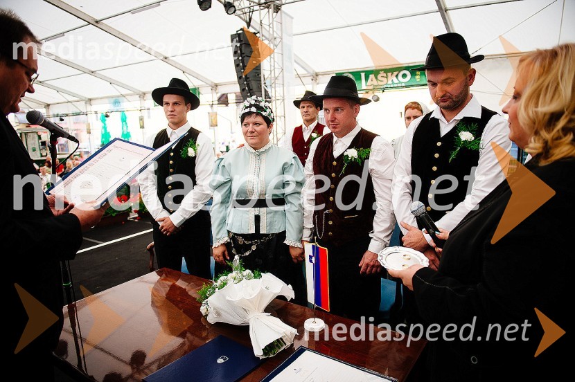 Ohcet po starih šegahLaško Pivo in cvetje 2016, nedelja