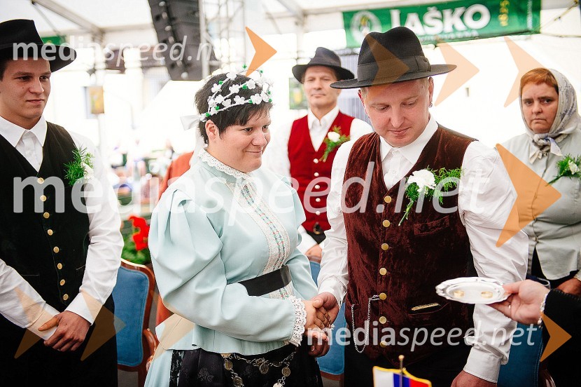 Ohcet po starih šegahLaško Pivo in cvetje 2016, nedelja