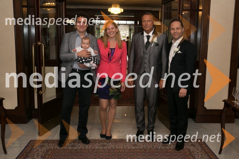  Aljoša Tomič;  Maša Tomič;  Nuša Ferjančič; dr. Andrej Vizjak, ustanovitelj in partner AV.consulting;  Matjaž Zadravec, predsednik Royal Vision GroupPoroka Sonja Bajc in Andrej Vizjak
