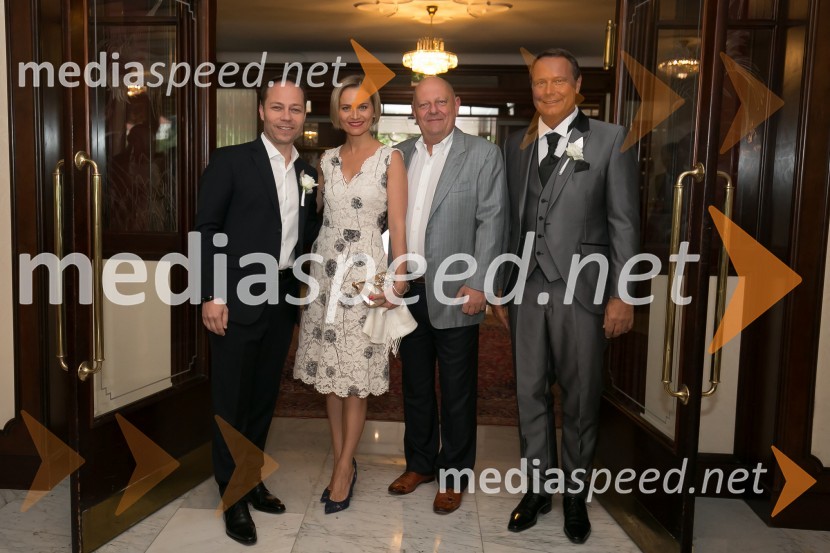  Matjaž Zadravec, predsednik Royal Vision Group;  Katarina Kresal, nekdanja ministrica za notranje zadeve;  Miro Senica, odvetnik; dr. Andrej Vizjak, ustanovitelj in partner AV.consultingPoroka Sonja Bajc in Andrej Vizjak