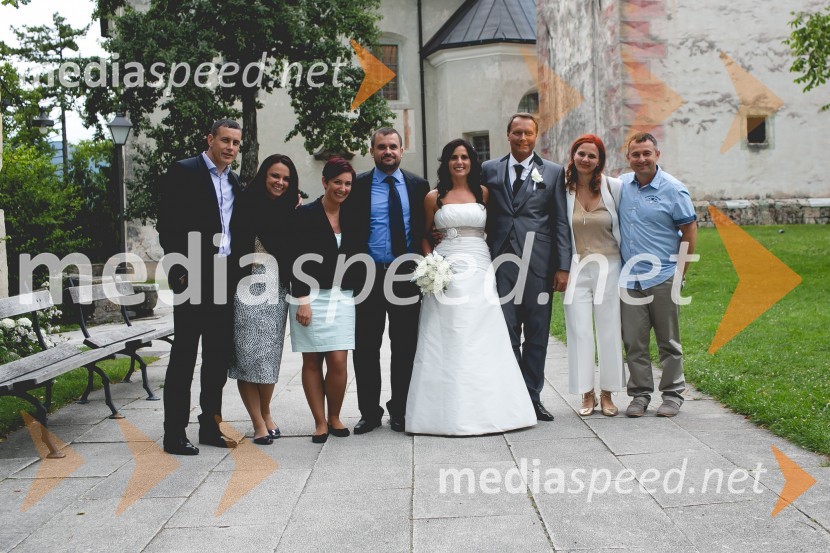  Miha Stopajnik;  Maja Stopajnik, izvršna operativna direktorica IBM Slovenija;  Darja Marinšek;  Primož Marinšek;  Sonja Vizjak, ustanoviteljica in partnerica AV.consulting; dr. Andrej Vizjak, ustanovitelj in partner AV.consulting;  Branka Remškar;  Jani RemškarPoroka Sonja Bajc in Andrej Vizjak