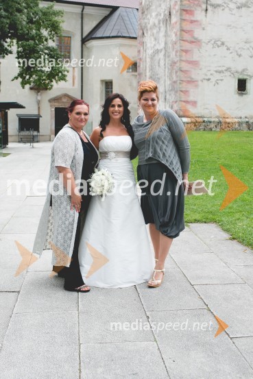  Andreja R.B.;  Sonja Vizjak, ustanoviteljica in partnerica AV.consulting;  Klavdija H.M.Poroka Sonja Bajc in Andrej Vizjak