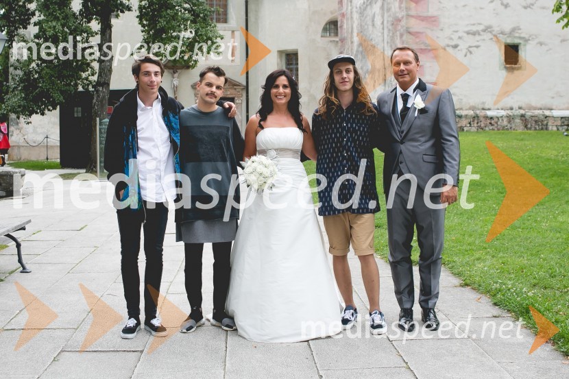  Ali Catič;  Erik Starc;  Sonja Vizjak, ustanoviteljica in partnerica AV.consulting;  Jan Bajc Funa; dr. Andrej Vizjak, ustanovitelj in partner AV.consultingPoroka Sonja Bajc in Andrej Vizjak