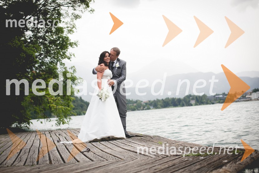  Sonja Vizjak, ustanoviteljica in partnerica AV.consulting; dr. Andrej Vizjak, ustanovitelj in partner AV.consultingPoroka Sonja Bajc in Andrej Vizjak