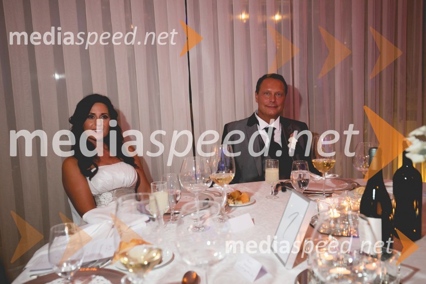  Sonja Vizjak, ustanoviteljica in partnerica AV.consulting; dr. Andrej Vizjak, ustanovitelj in partner AV.consultingPoroka Sonja Bajc in Andrej Vizjak