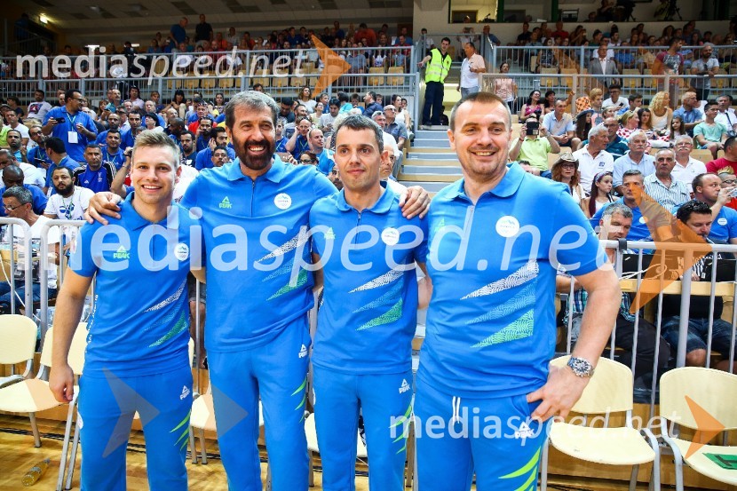  ... ;   Veselin Vujović, selektor, Rokometna reprezentance Slovenije;  ... ;  Uroš Šerbec, rokometašPrijateljska rokometna tekma med Slovenijo in Hrvaško