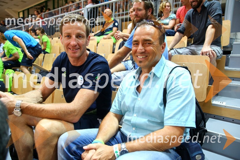  Iztok Čop, nekdanji veslač, podpredsednik Olimpijskega komiteja Slovenije;  Ervin Čurlič, športni novinarPrijateljska rokometna tekma med Slovenijo in Hrvaško