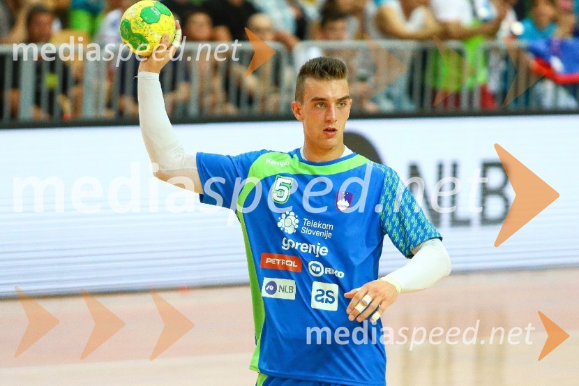  Nik Henigman, rokometašPrijateljska rokometna tekma med Slovenijo in Hrvaško