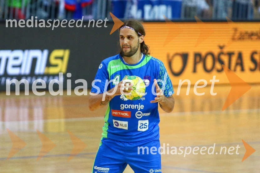  Dean Bombač, rokometašPrijateljska rokometna tekma med Slovenijo in Hrvaško