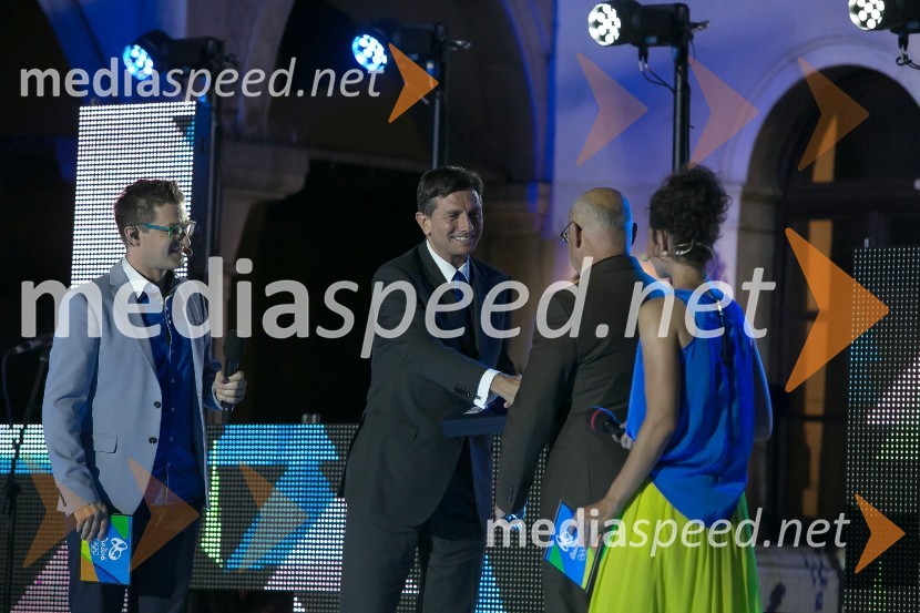  Saša  Jerković, novinar;  Borut Pahor, predsednik Republike Slovenije;  Bogdan Gabrovec, predsednik Olimpijskega komiteja Slovenije, predsednik Judo zveze Slovenije;  Andreja Okorn, voditeljicaPredstavitev olimpijske reprezentance Slovenije - Rio 2016