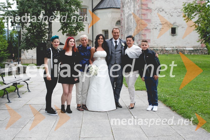  ... ;  Venia D.;  Vesna Bajc;  Sonja Vizjak, ustanoviteljica in partnerica AV.consulting; dr. Andrej Vizjak, ustanovitelj in partner AV.consulting;  Miljka Oreščanin;  Zoran OreščaninPoroka Sonja Bajc in Andrej Vizjak