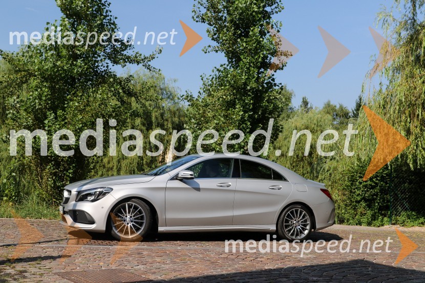 Prenovljena Mercedes-Benz CLA kupe in CLA Shooting BrakeMercedes-Benz CLA kupe in CLA Shooting Brake, slovenska predstavitev