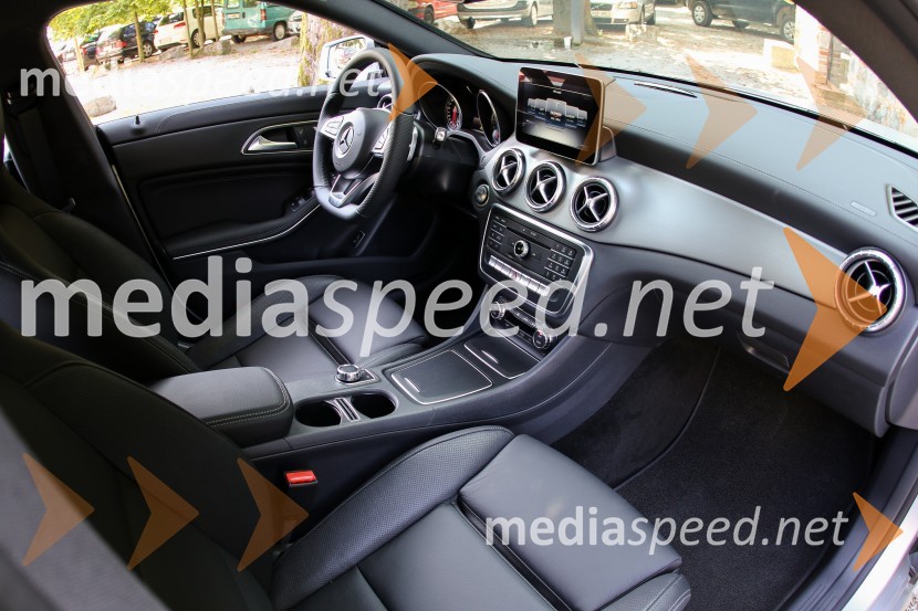 Prenovljena Mercedes-Benz CLA kupe in CLA Shooting BrakeMercedes-Benz CLA kupe in CLA Shooting Brake, slovenska predstavitev