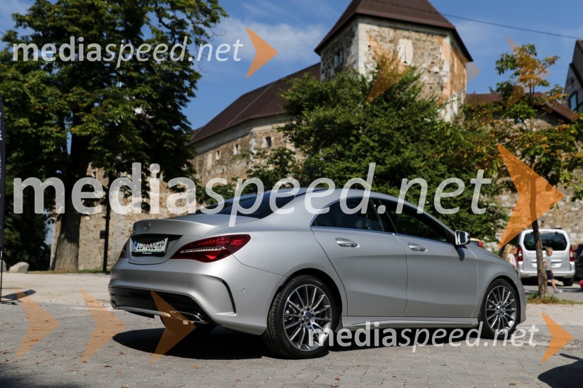Prenovljena Mercedes-Benz CLA kupe in CLA Shooting BrakeMercedes-Benz CLA kupe in CLA Shooting Brake, slovenska predstavitev